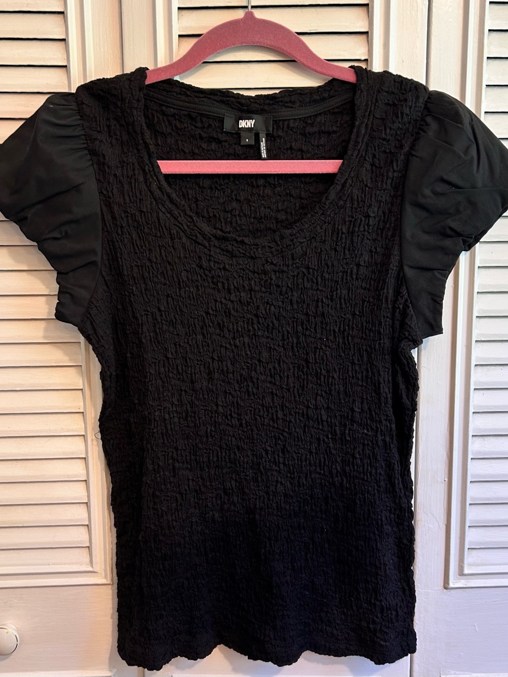 DKNY Black Textured Puff-Sleeve Scoop Neck Top